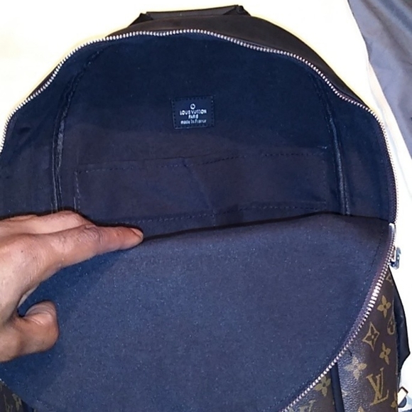 Louis Vuitton Josh Backpack - Picture 3 of 10